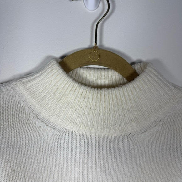 Moth Marina White Bell Sleeve Wool Blend Sweater Size Small - Picture 3 of 10